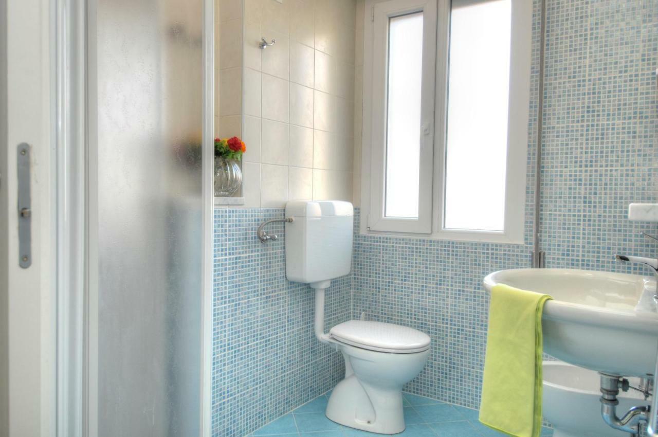 Condominio Res. Palace Bibione Buitenkant foto