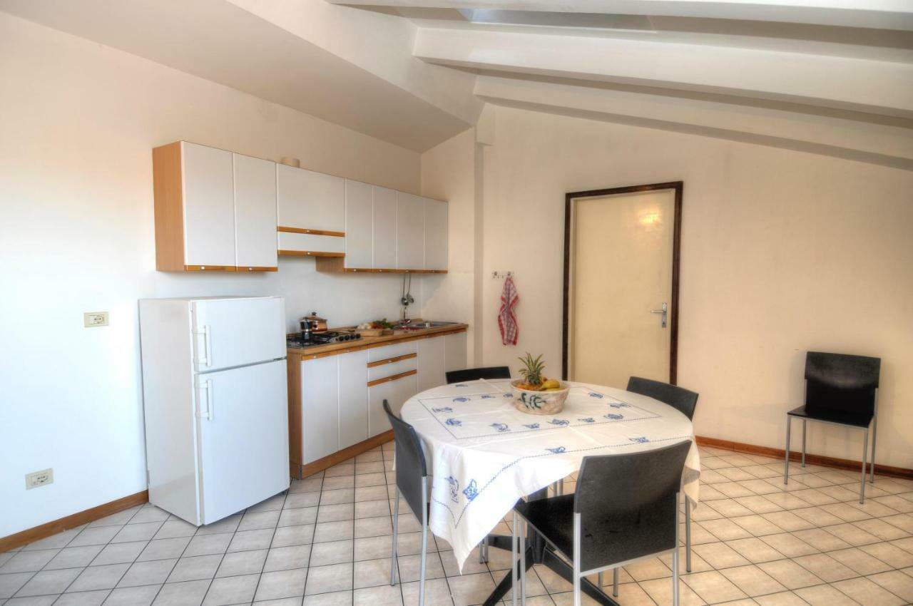 Condominio Res. Palace Bibione Buitenkant foto